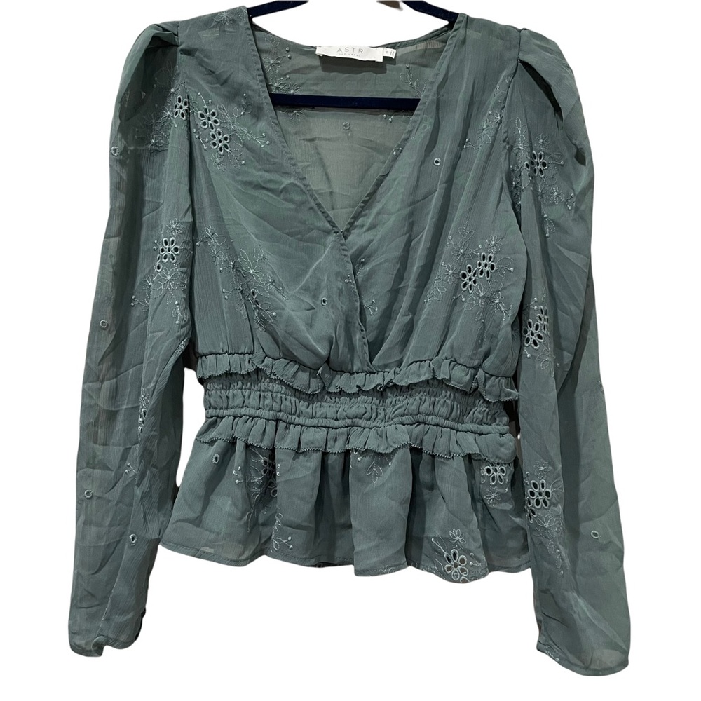 ASTR the label Medium Teal Green Floral Eyelit Blouse V Neck Boho Nordstrom